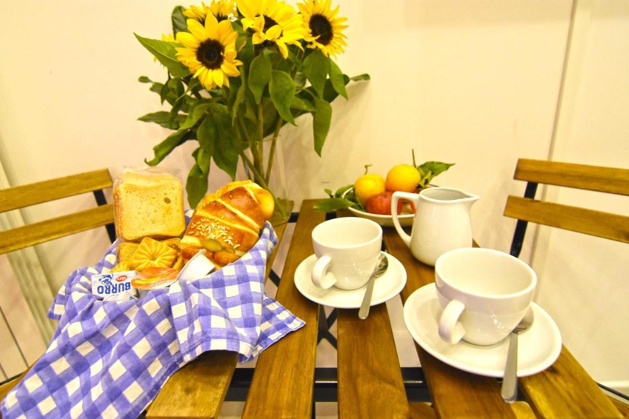 Bed and Breakfast Ninarella Napoli Zewnętrze zdjęcie